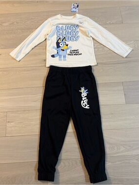 Bluey Kids Two-Piece Top & Jogger Set - Cream Top, Black Joggers- size 5T NWT